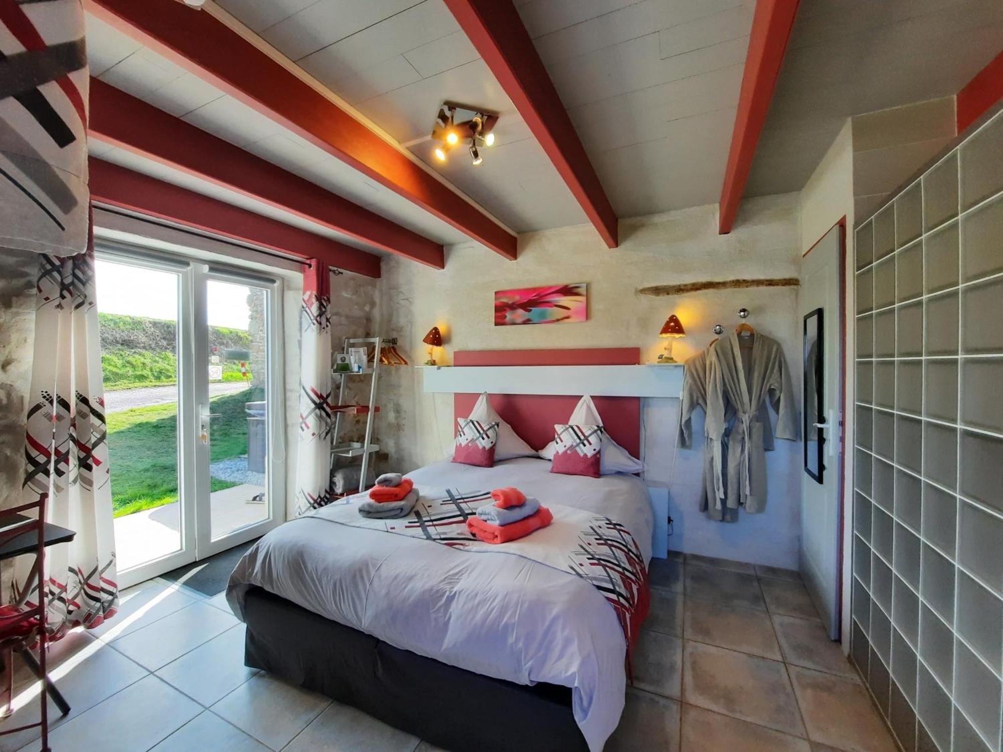 L'Echappee Tremoussante Acomodação com café da manhã Saint-Barthélemy-de-Vals Quarto foto